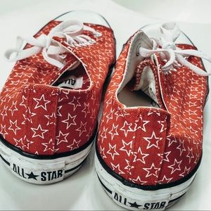 Red star converse chucks